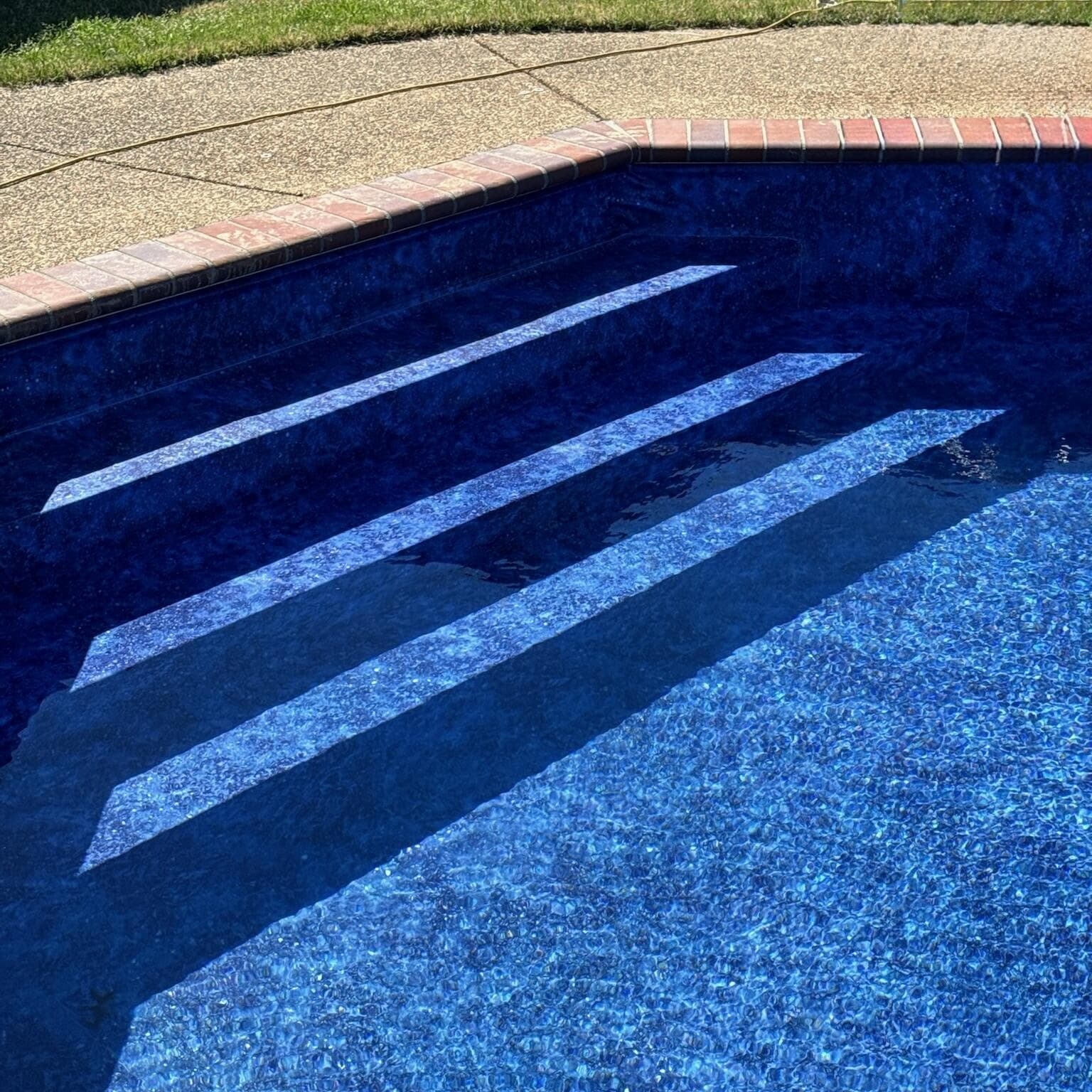 Pool liner installation by Pool Guys Midsouth
